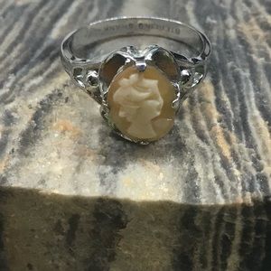 Sterling Cameo ring! Ladies right size 8.